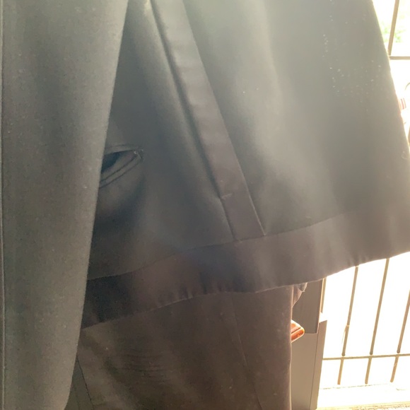 Tuxedo - Picture 9 of 11